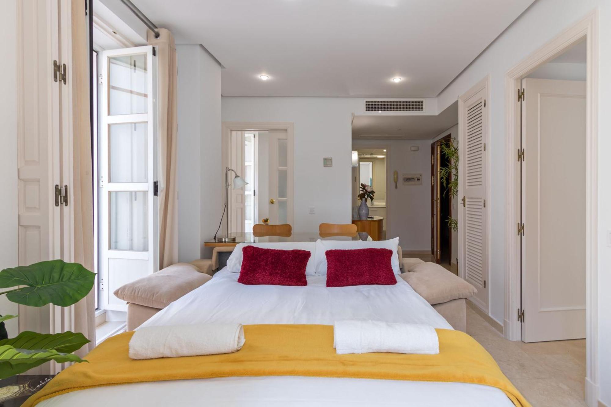Bamberg Central Suite By Valcambre Seville Exterior photo